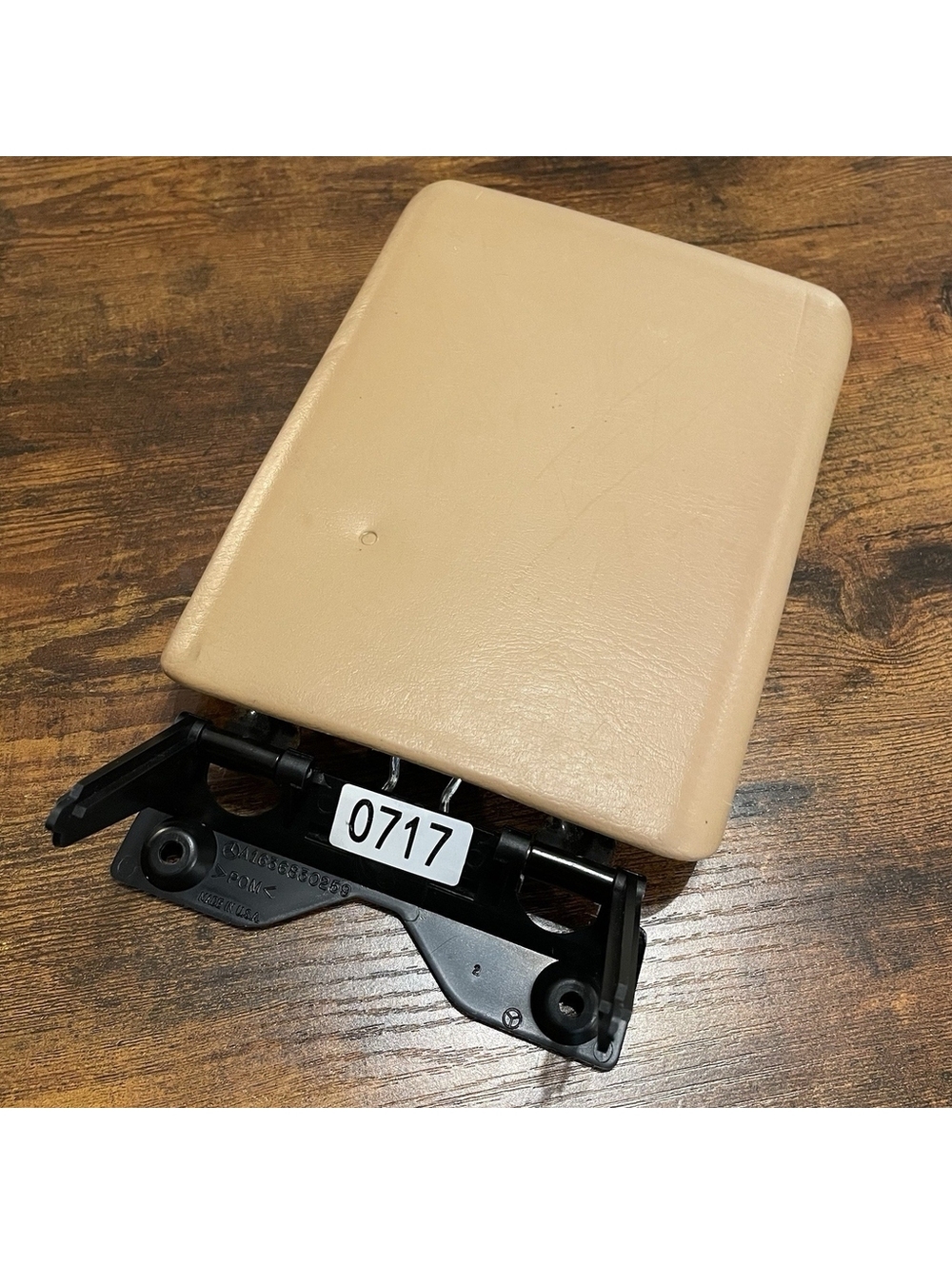 ✅1998-2003 Mercedes W163 ML320 ML430 Center Console Armrest A1636830259 #️⃣0717.